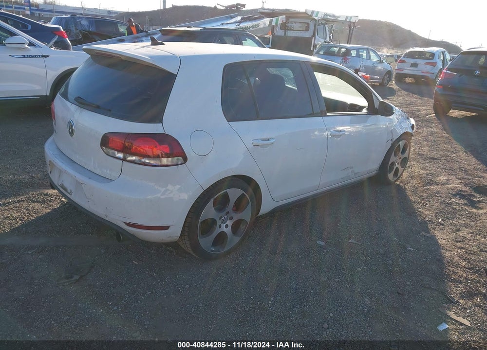 2012 VOLKSWAGEN GTI 4-DOOR VIN: WVWGD7AJXCW133708