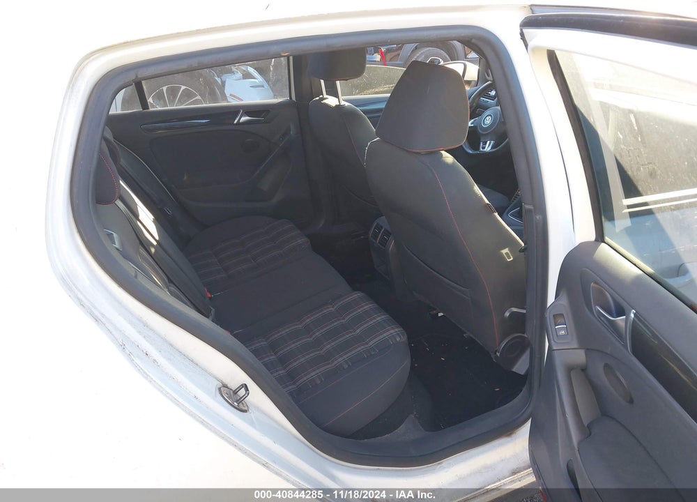 2012 VOLKSWAGEN GTI 4-DOOR VIN: WVWGD7AJXCW133708