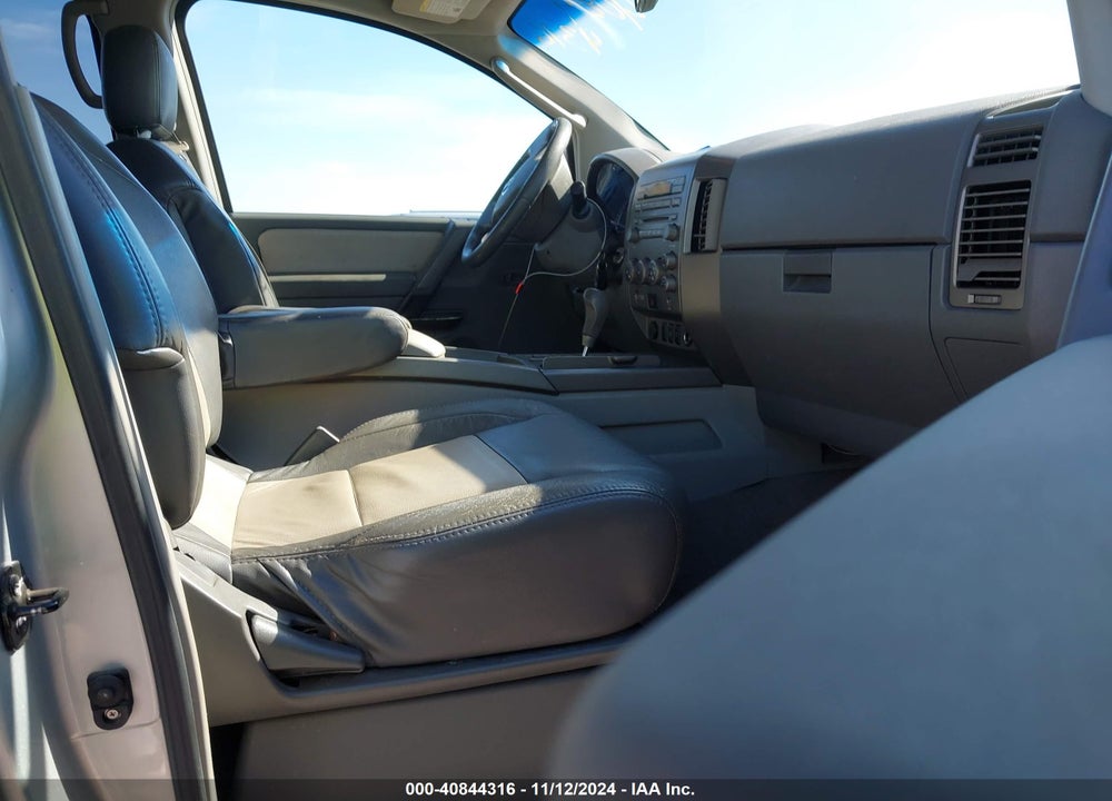 2004 NISSAN PATHFINDER ARMADA SE VIN: 5N1AA08A54N743899