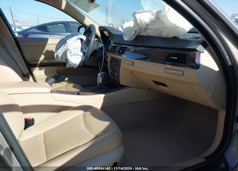 2009 BMW 328I VIN: WBAPH53579A438160
