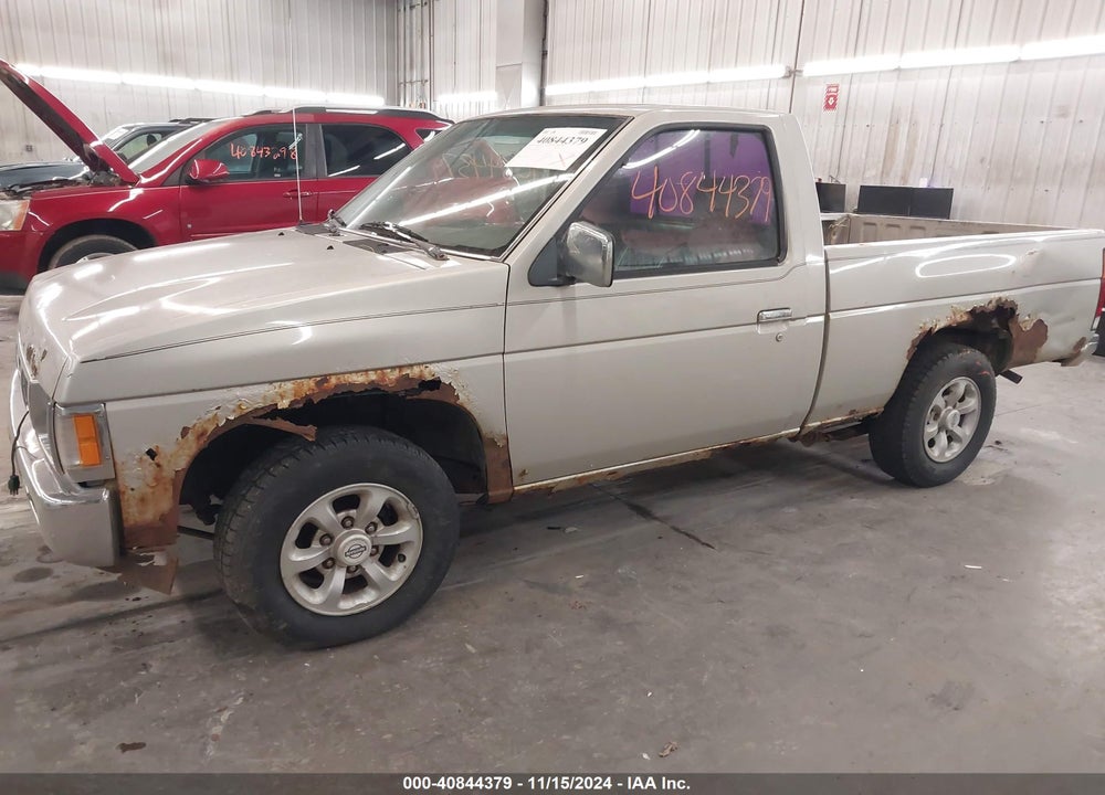 1996 NISSAN TRUCK XE VIN: 1N6SD11S0TC376698