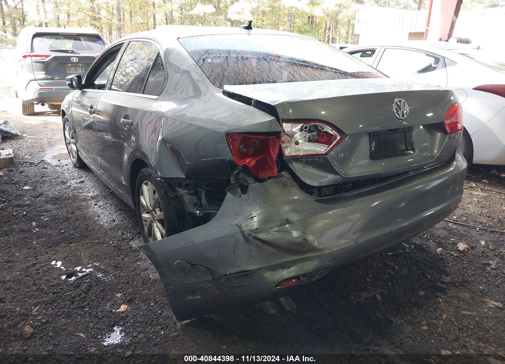 2014 VOLKSWAGEN JETTA 1.8T SE VIN: 3VWD17AJ1EM417966