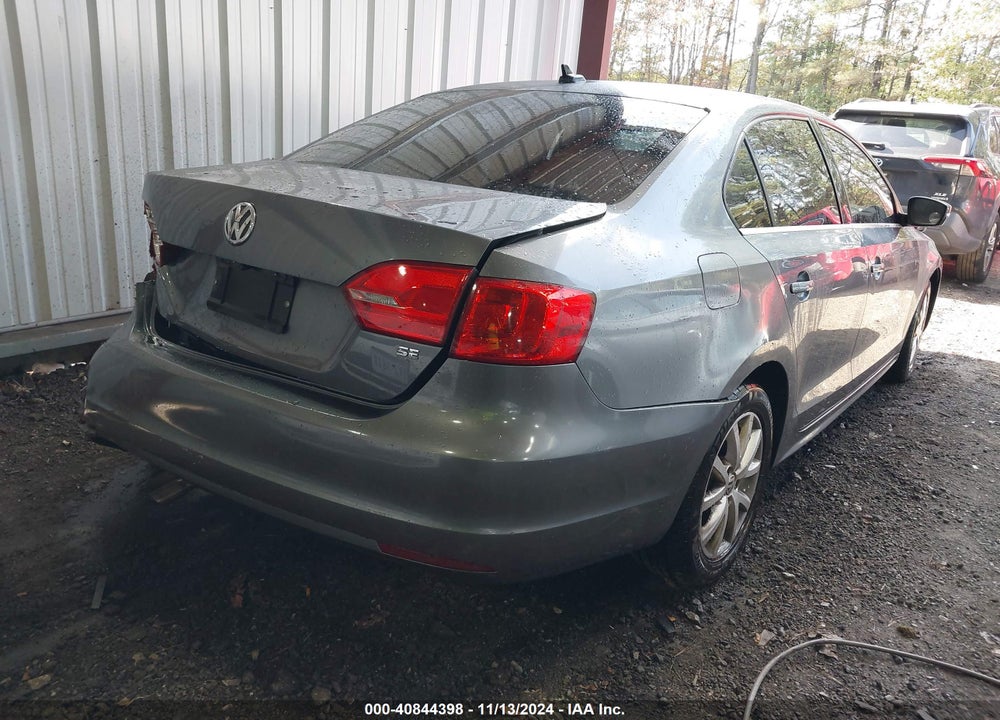 2014 VOLKSWAGEN JETTA 1.8T SE VIN: 3VWD17AJ1EM417966
