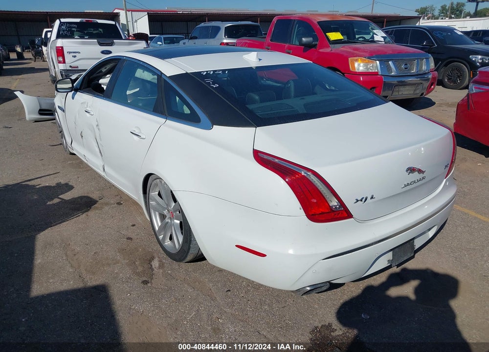 2015 JAGUAR XJ XJL PORTFOLIO VIN: SAJWA2GZ6F8V79921