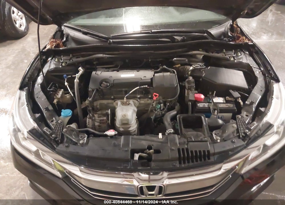 2017 HONDA ACCORD VIN: 1HGCR2F50HA253909