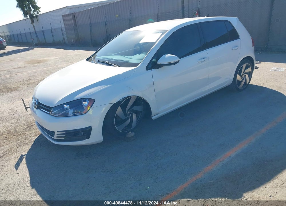 2015 VOLKSWAGEN GOLF TDI S 4-DOOR VIN: 3VW2A7AU7FM069920