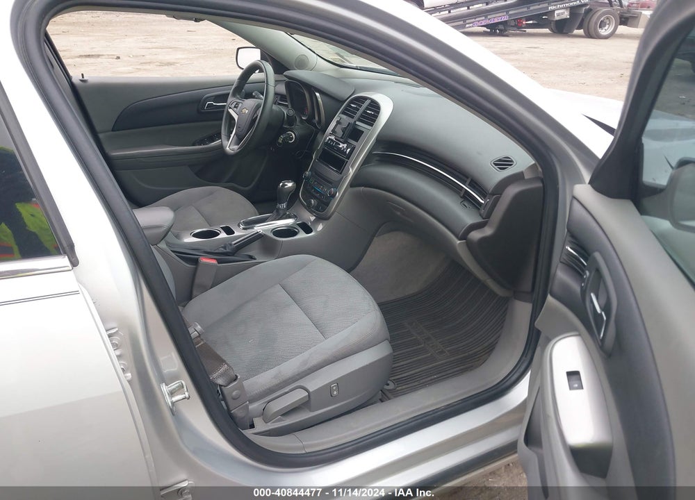 2015 CHEVROLET MALIBU LS VIN: 1G11B5SL3FU150617
