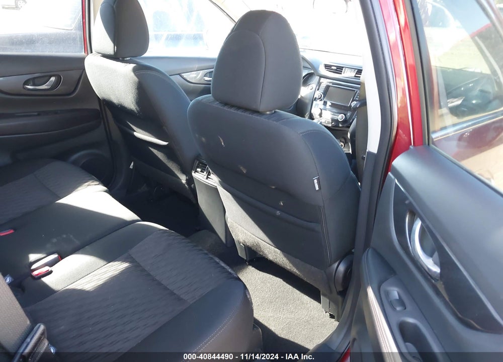 2018 NISSAN ROGUE SV VIN: 5N1AT2MT4JC717346