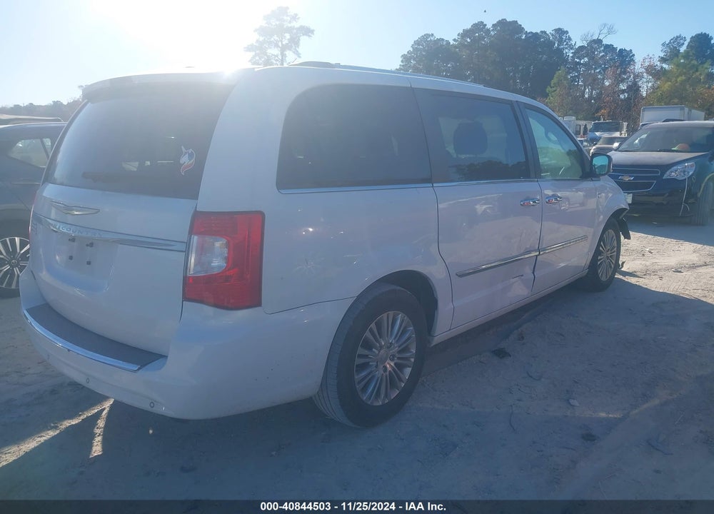 2014 CHRYSLER TOWN & COUNTRY TOURING-L 30TH ANNIVERSARY VIN: 2C4RC1CG0ER224573