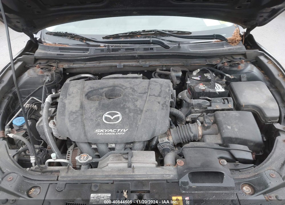2014 MAZDA 3 I TOURING VIN: JM1BM1V71E1121002