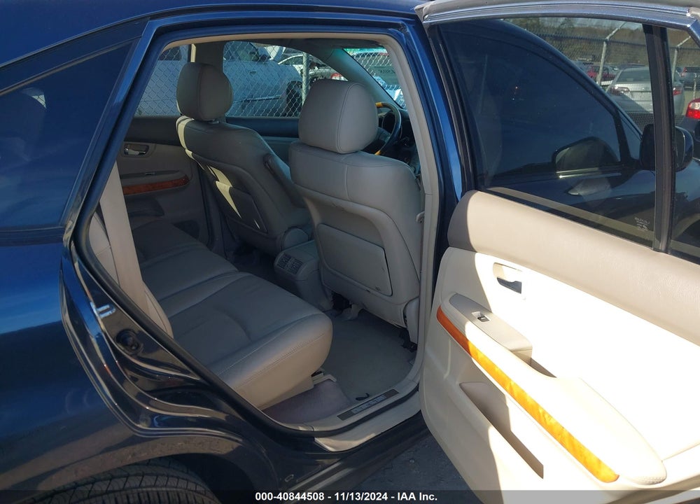 2005 LEXUS RX 330 VIN: 2T2HA31UX5C064574