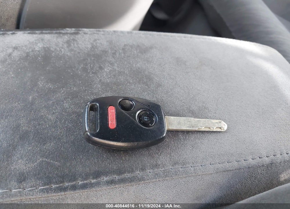 2007 HONDA CIVIC LX VIN: 2HGFG12657H534020