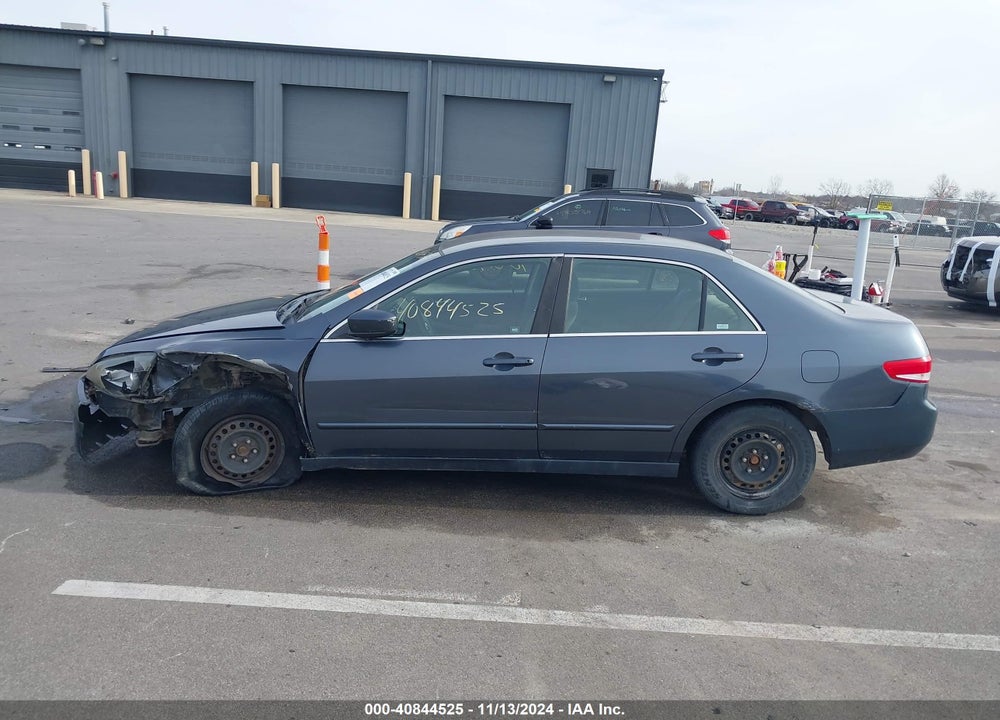 2003 HONDA ACCORD 2.4 LX VIN: JHMCM55303C007551