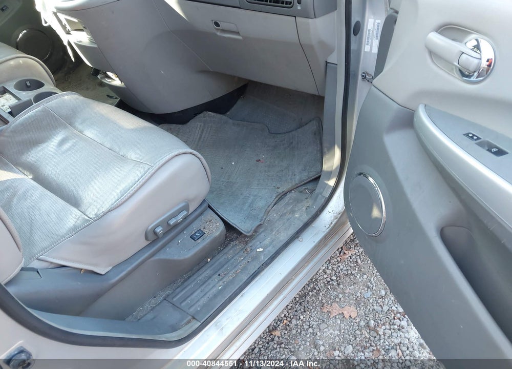 2007 NISSAN QUEST 3.5 SE VIN: 5N1BV28U87N140027