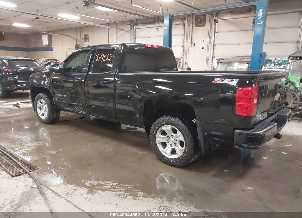 2017 CHEVROLET SILVERADO 1500 2LT VIN: 1GCVKREC5HZ233015