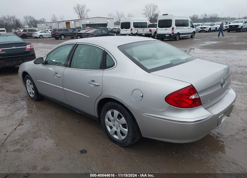 2008 BUICK LACROSSE CX VIN: 2G4WC582781267572