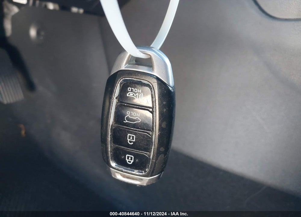 2020 HYUNDAI KONA SEL VIN: KM8K22AA2LU552386