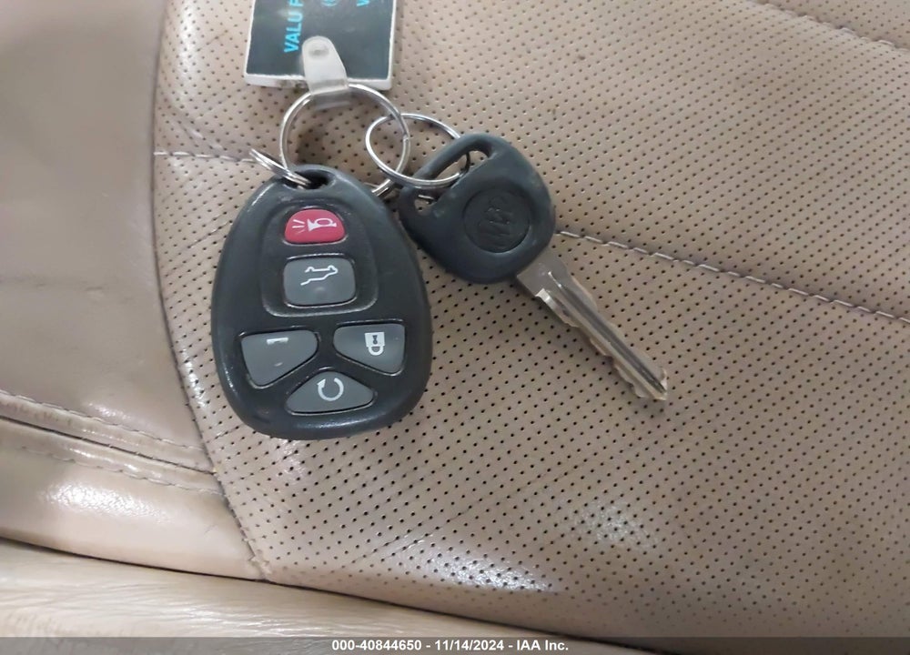 2008 BUICK ENCLAVE VIN: 5GAER237X8J258601