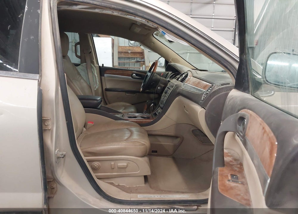 2008 BUICK ENCLAVE VIN: 5GAER237X8J258601