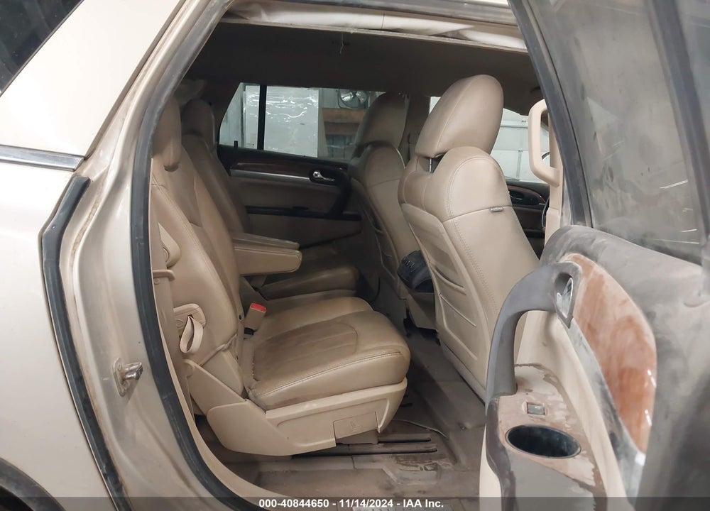 2008 BUICK ENCLAVE VIN: 5GAER237X8J258601