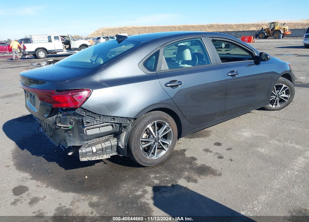 2023 KIA FORTE LXS VIN: 3KPF24AD4PE511256