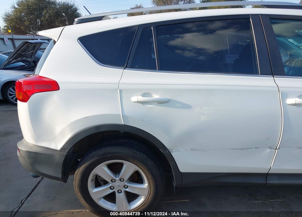 2013 TOYOTA RAV4 XLE VIN: 2T3WFREV6DW017212
