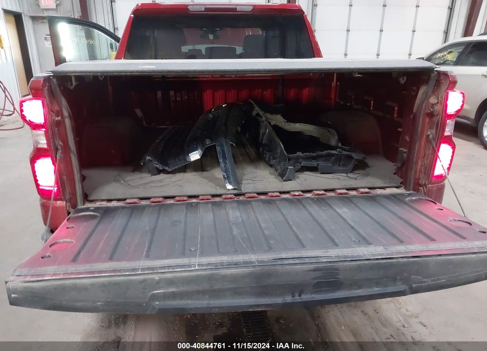 2023 CHEVROLET SILVERADO 1500 4WD STANDARD BED LT VIN: 3GCUDDED4PG333672