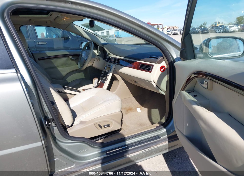 2007 VOLVO S80 3.2 VIN: YV1AS982971040925