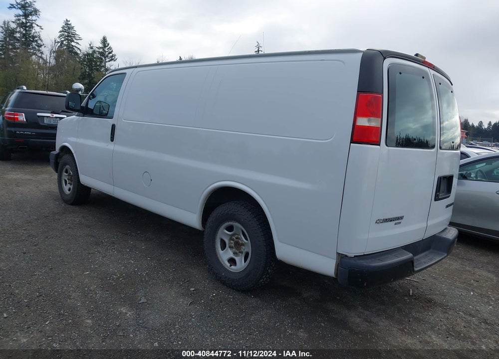 2006 CHEVROLET EXPRESS WORK VAN VIN: 1GCFH15T761131862