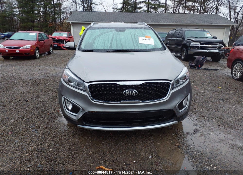 2017 KIA SORENTO 3.3L EX VIN: 5XYPHDA55HG323233