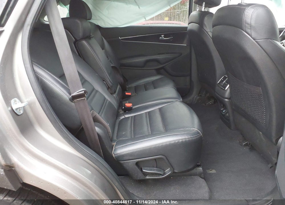 2017 KIA SORENTO 3.3L EX VIN: 5XYPHDA55HG323233