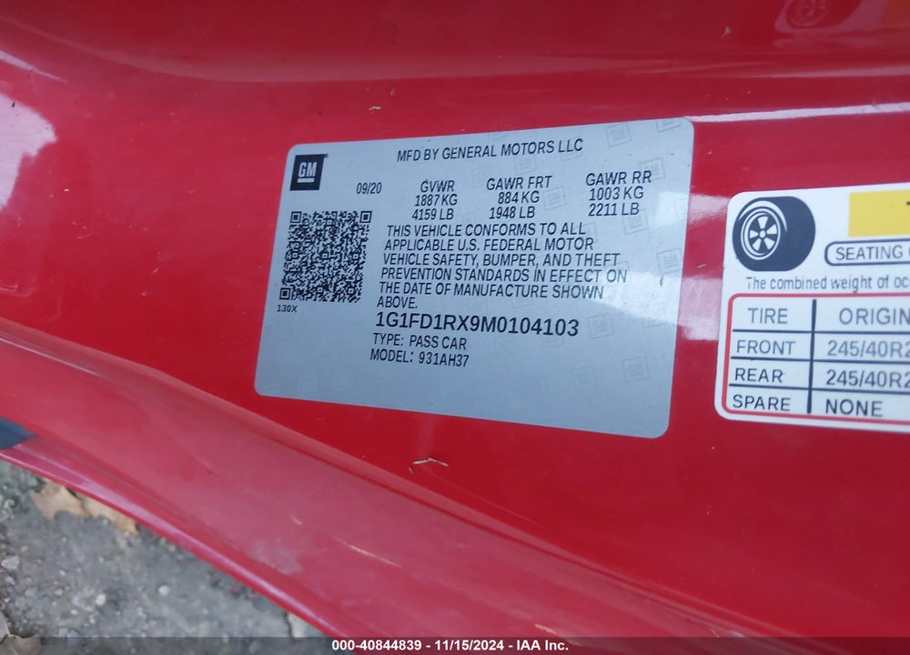 2021 CHEVROLET CAMARO RWD 2LT VIN: 1G1FD1RX9M0104103