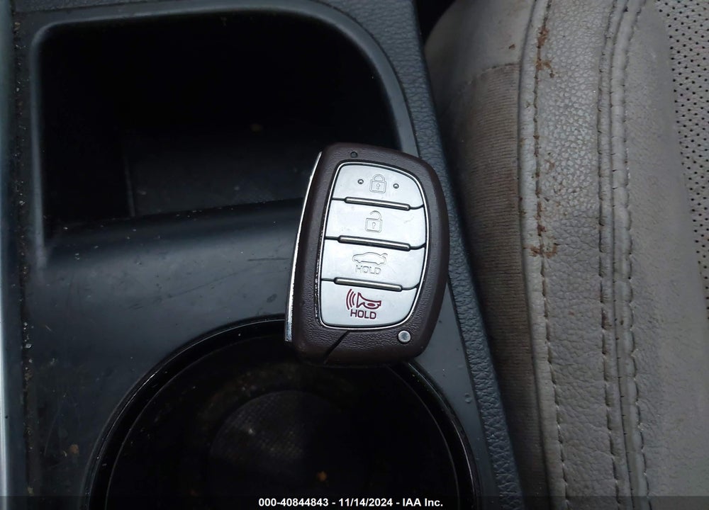 2016 HYUNDAI SONATA LIMITED VIN: 5NPE34AF9GH330692