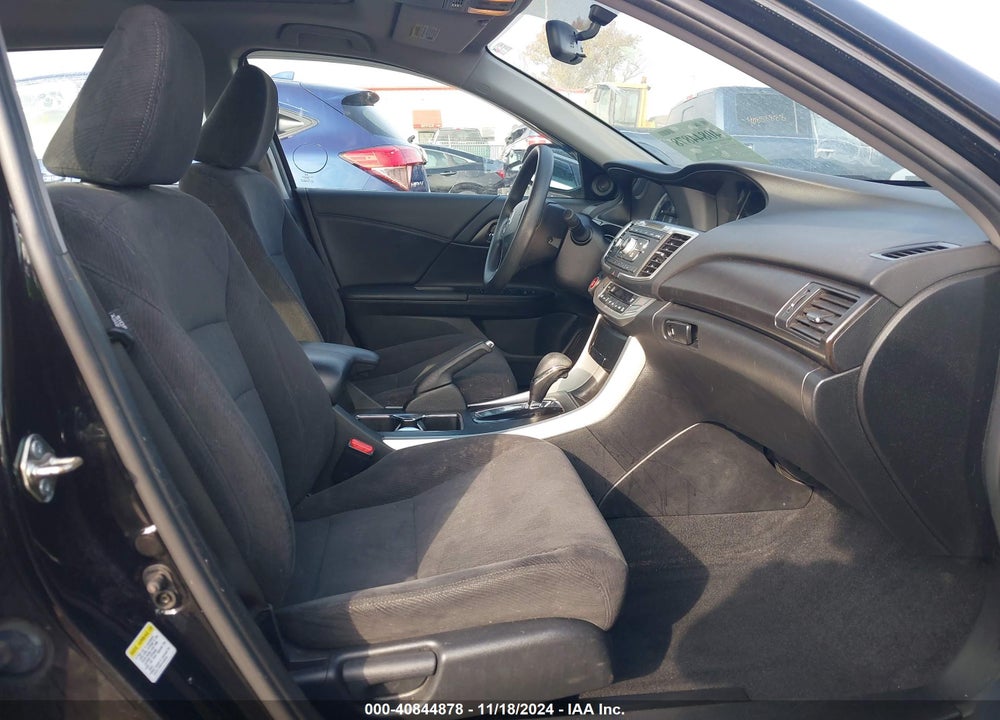 2015 HONDA ACCORD EX VIN: 1HGCR2F70FA131887