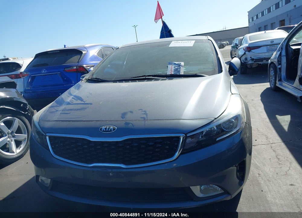 2018 KIA FORTE EX VIN: 3KPFL4A85JE181585