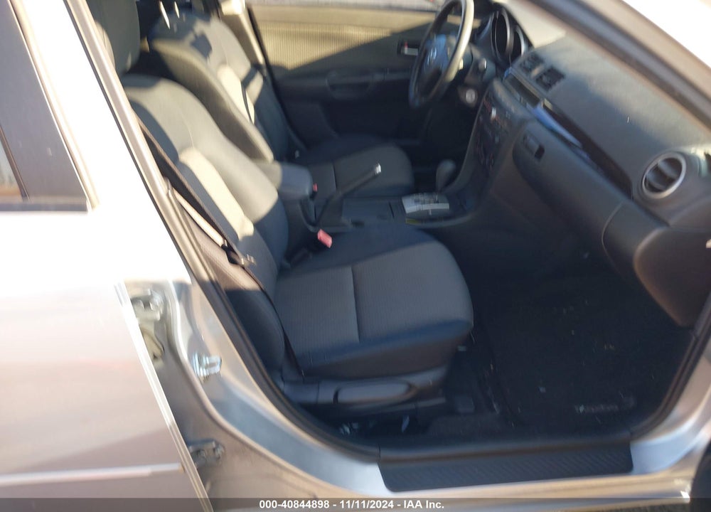 2005 MAZDA 3 I VIN: JM1BK12F651256011