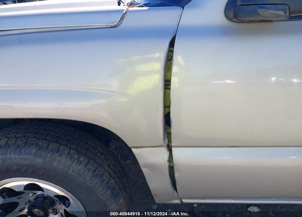 2004 CHEVROLET SILVERADO 1500 WORK TRUCK VIN: 1GCEC19X04Z348305