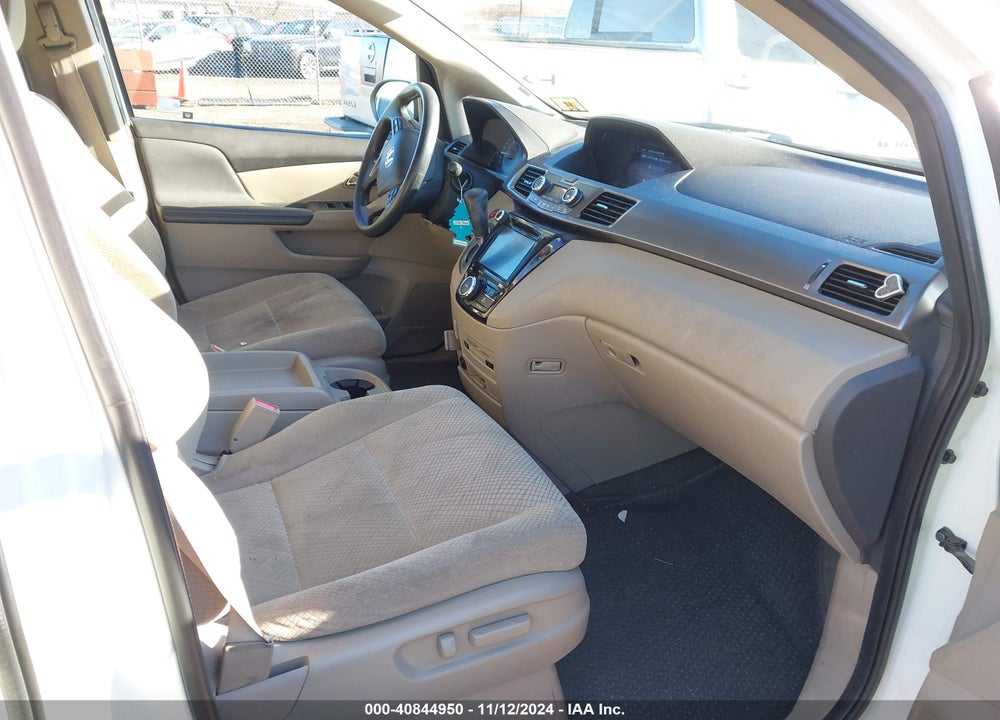 2016 HONDA ODYSSEY SE VIN: 5FNRL5H3XGB162885