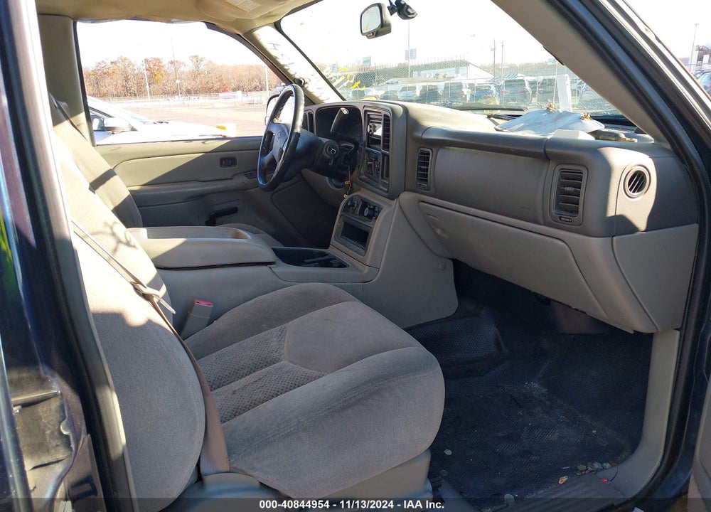 2005 CHEVROLET TAHOE POLICE VIN: 1GNEC13ZX5R218888