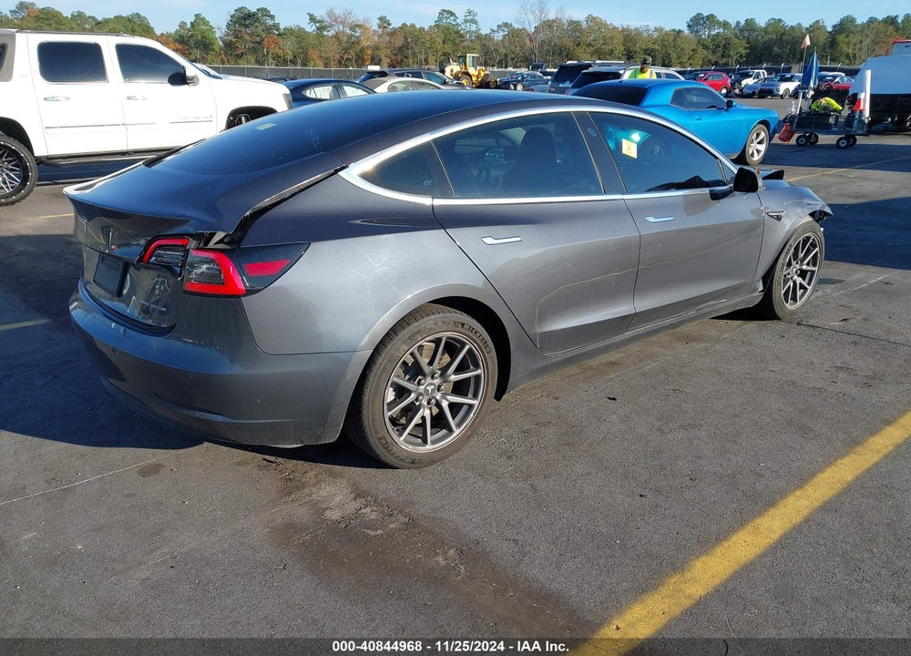 2018 TESLA MODEL 3 VIN: 5YJ3E1EB2JF119198
