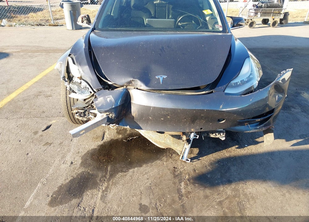 2018 TESLA MODEL 3 VIN: 5YJ3E1EB2JF119198