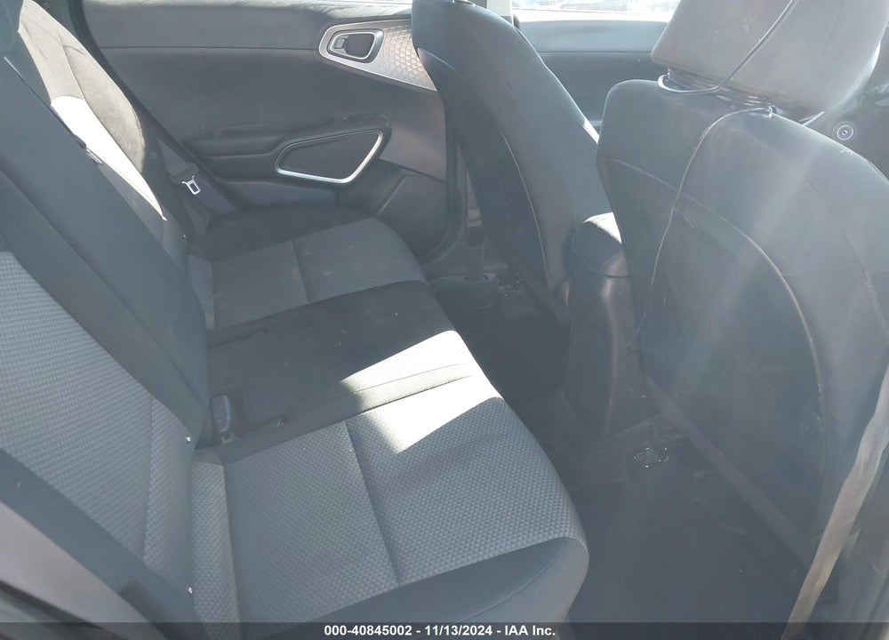 2021 KIA SOUL LX VIN: KNDJ23AU1M7790049