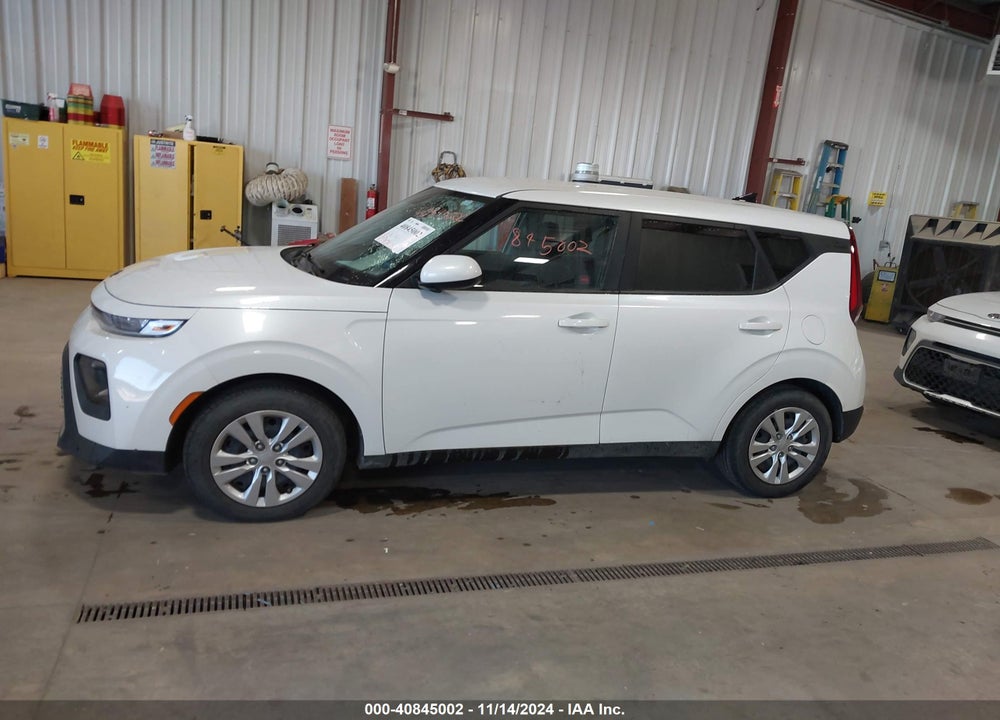2021 KIA SOUL LX VIN: KNDJ23AU1M7790049