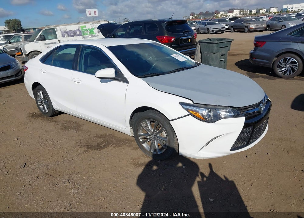 2017 TOYOTA CAMRY SE VIN: 4T1BF1FK2HU270305