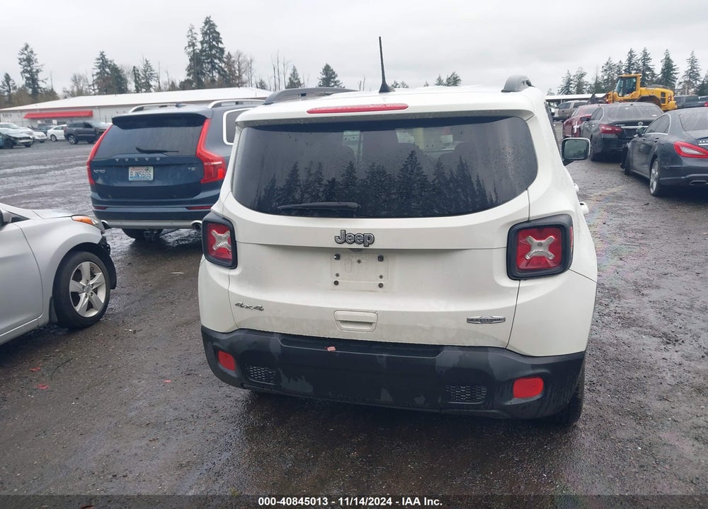 2018 JEEP RENEGADE LATITUDE 4X4 VIN: ZACCJBBB3JPH64036