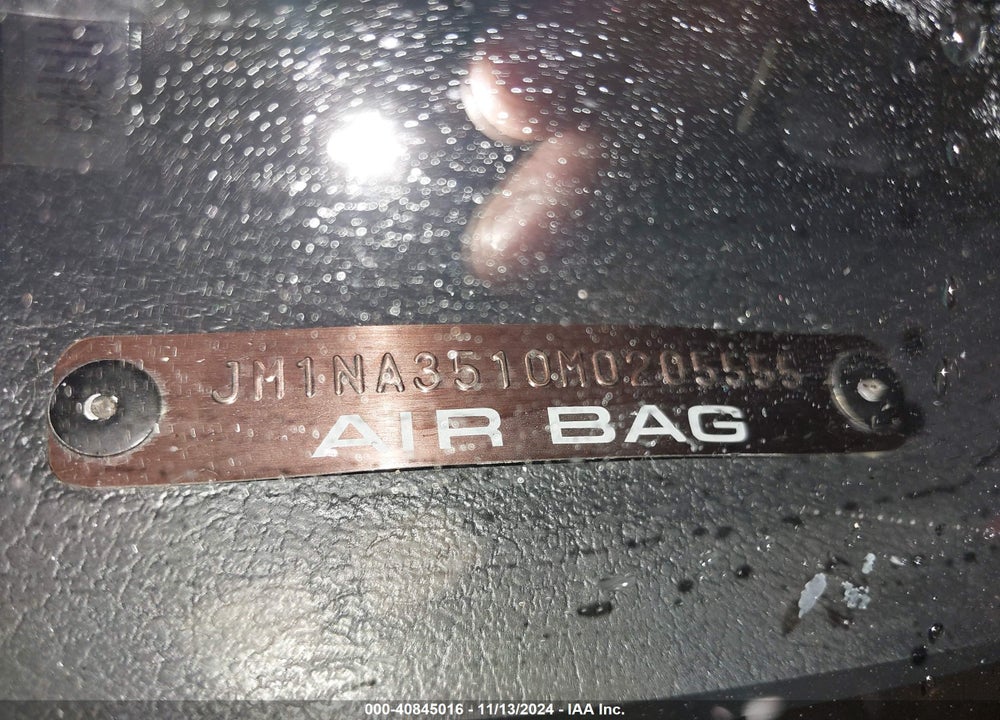 1991 MAZDA MX-5 MIATA VIN: JM1NA3510M0205555