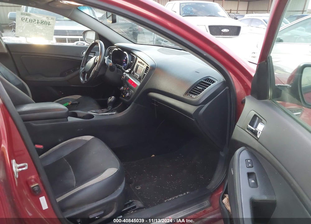2012 KIA OPTIMA VIN: 5XXGR4A63CG082193