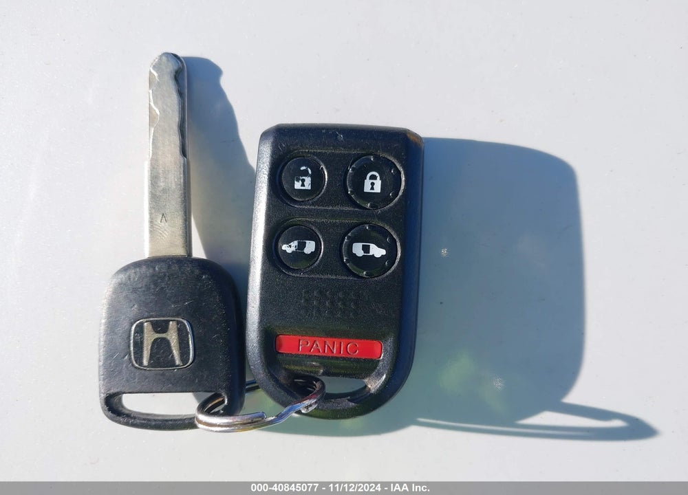 2006 HONDA ODYSSEY EX-L VIN: 5FNRL38746B073111