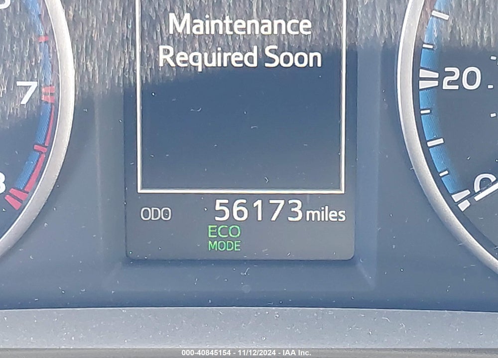 2017 TOYOTA RAV4 XLE VIN: 2T3RFREV9HW560749