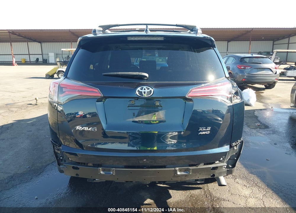 2017 TOYOTA RAV4 XLE VIN: 2T3RFREV9HW560749